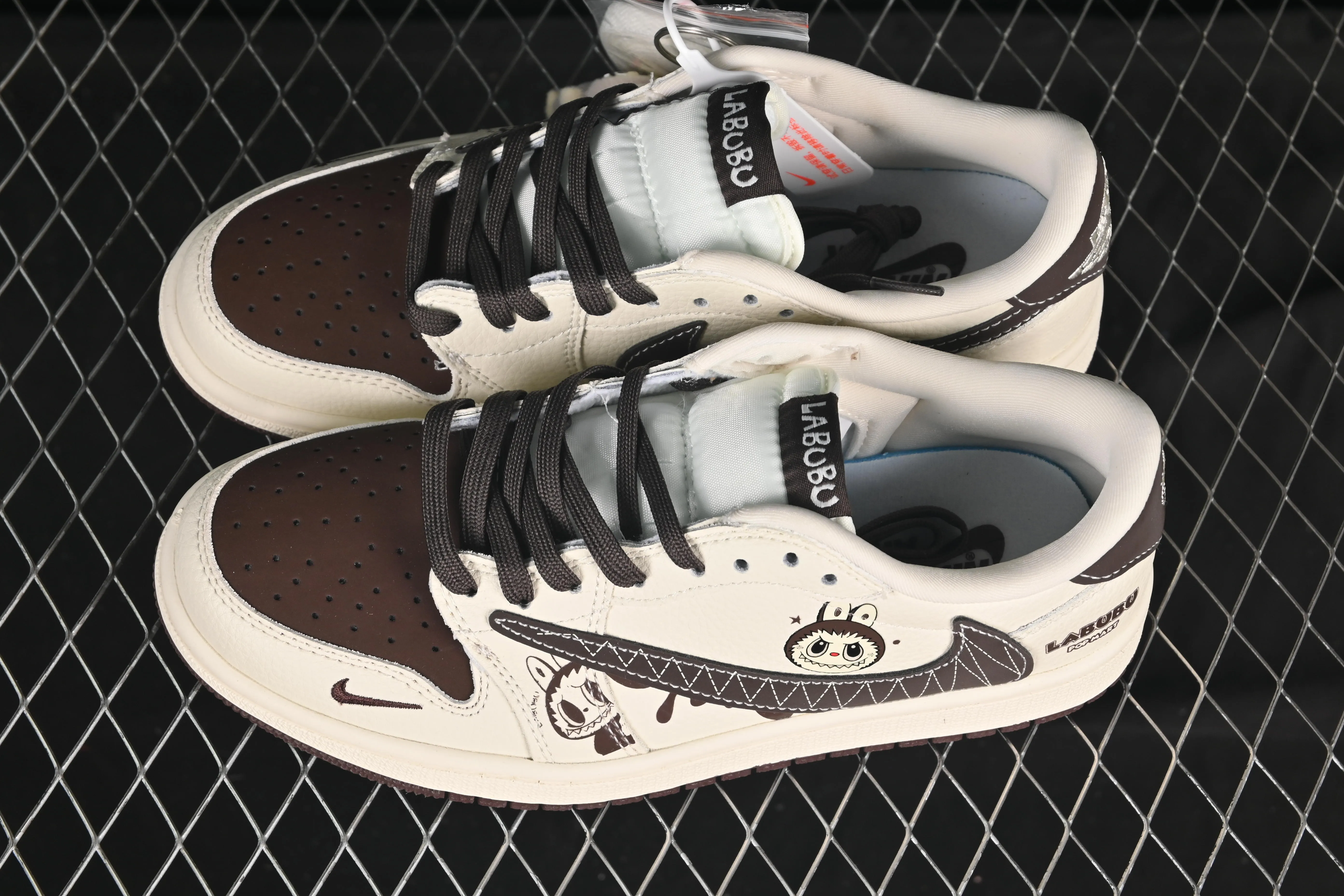 All Categories Air Jordan Jordan Series Basketball Shoes Air Jordan 1 Low High-end Customized Low-top Shoes Travis Scott x Fragment Design x Air Jordan 1 Low OG SP AJ1 Qiao 1 Rice Dumpling Bubu Low-top Cultural Casual Shoes XS2025-051